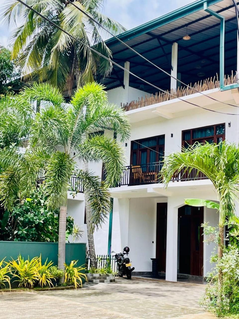 Thinaya Lake Resort Anuradhapura Exterior foto